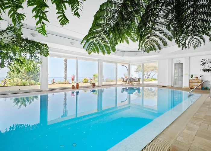 Private Oceanfront Deluxe Pico 360 Views Villa Funchal (Madeira)