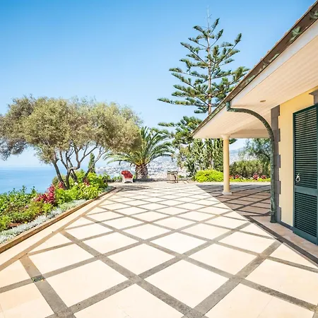 Private Oceanfront Deluxe Pico 360 Views Funchal (Madeira)