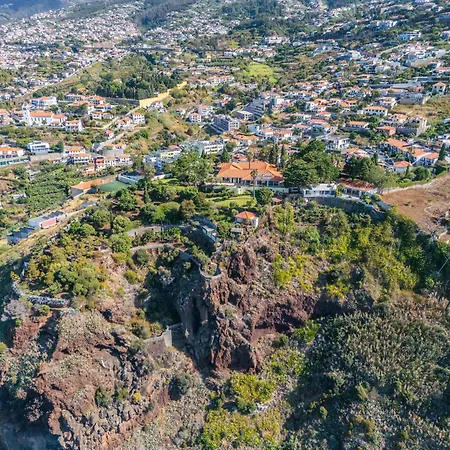 Private Oceanfront Deluxe Pico 360 Views * Funchal