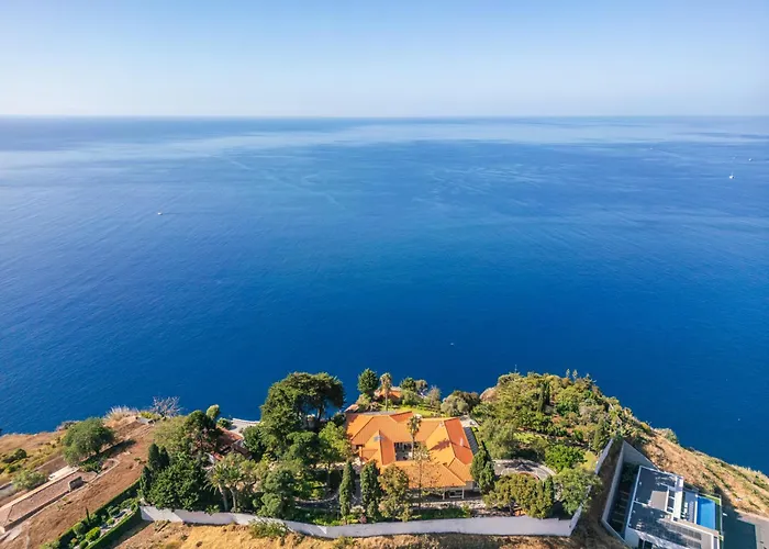 Willa Private Oceanfront Deluxe Pico 360 Views Funchal (Madeira)